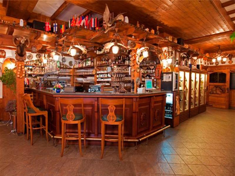 The Hunter'S Lodge Kamnik Skopje Exterior photo