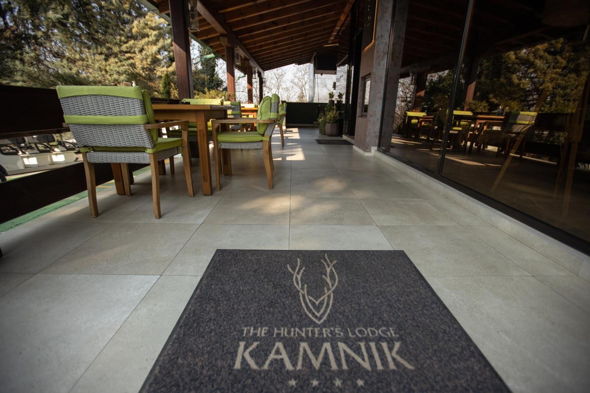 The Hunter'S Lodge Kamnik Skopje Exterior photo